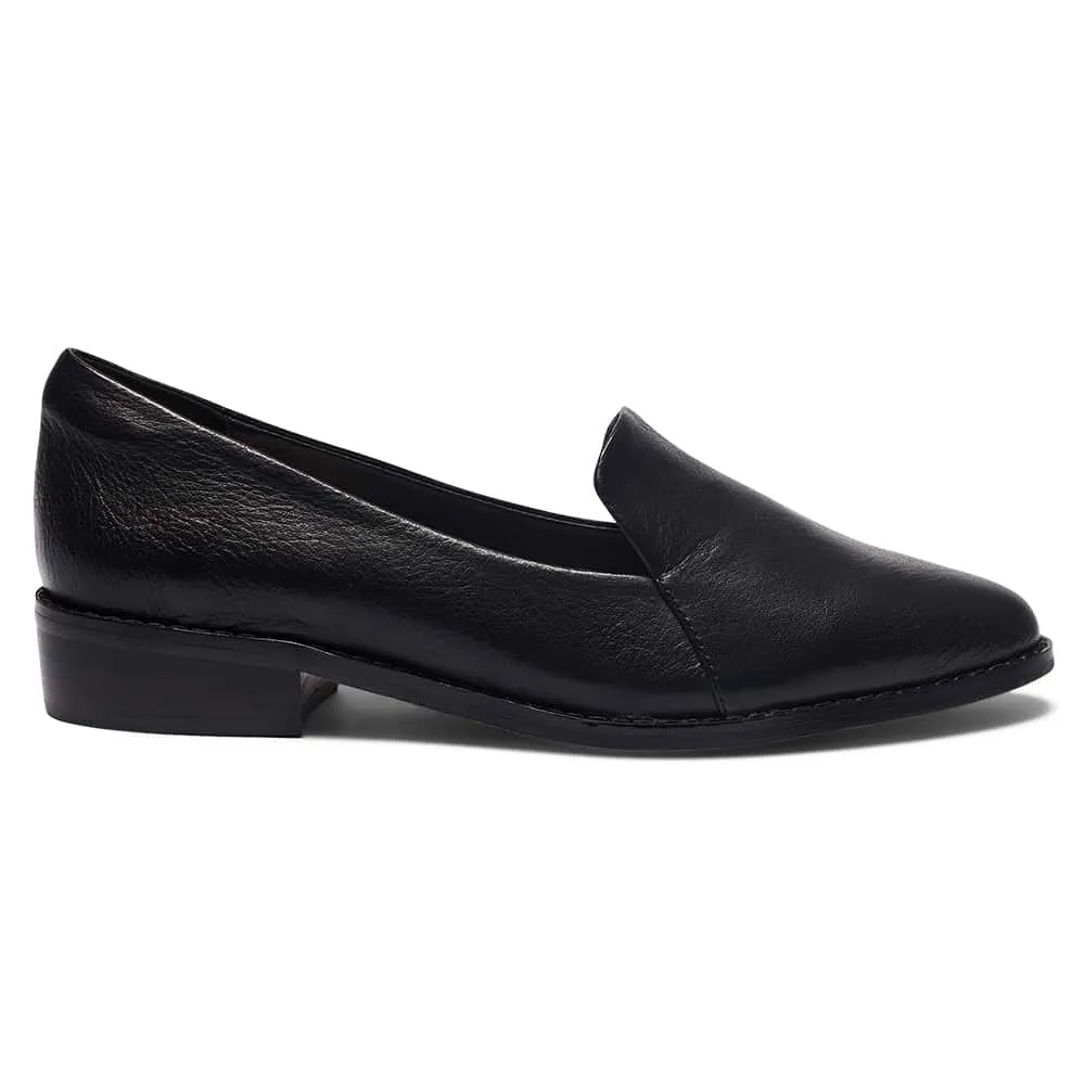 Tara Loafer in Black Leather